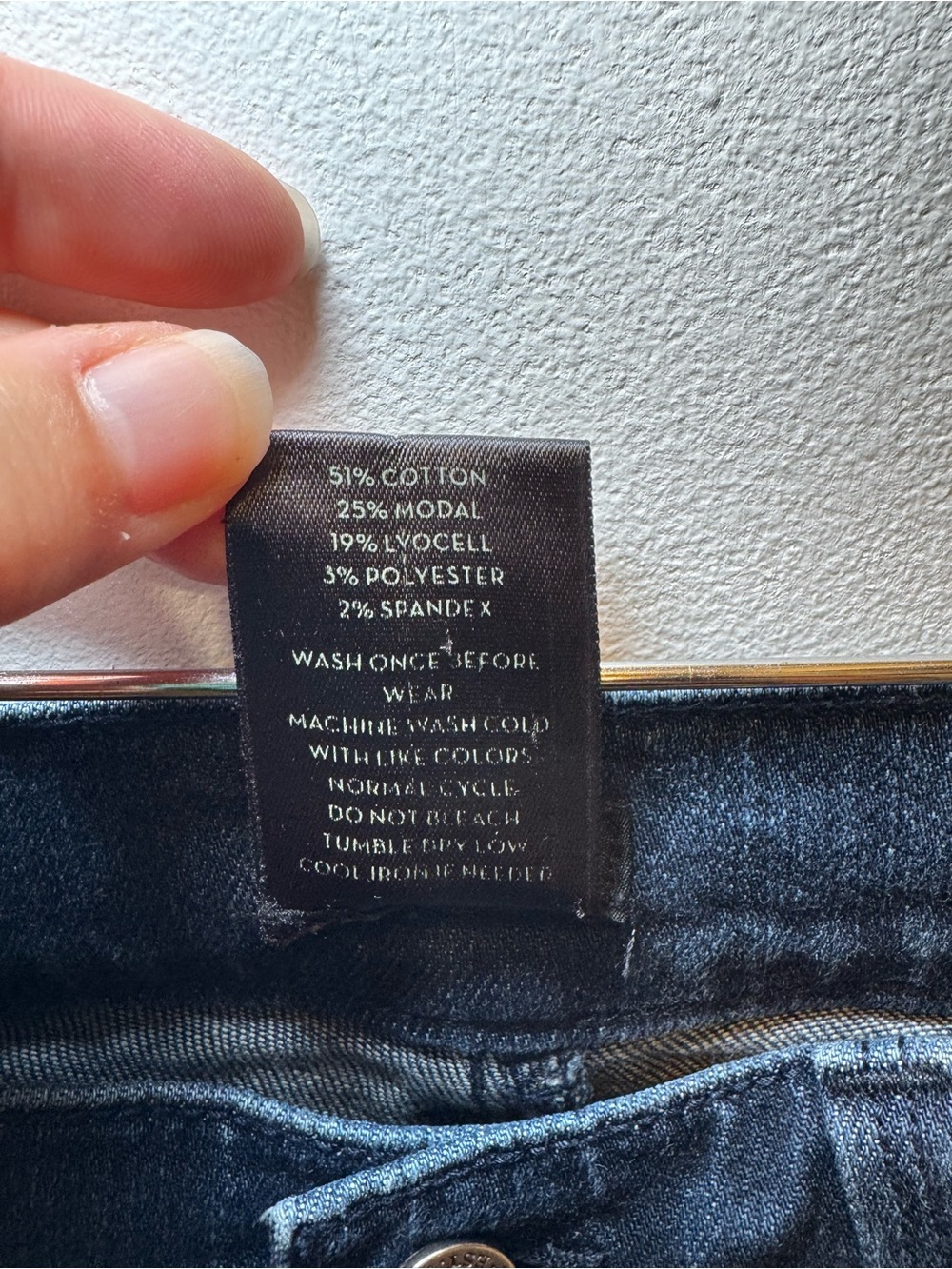 Ann Taylor Dark Wash Skinny Jeans Size 4 - Picture 3 of 14